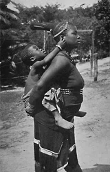 En zulu kvinde og barn, 1902