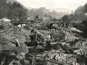 Efter jordskælvet, Gifu, Japan, 1895.