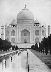 Agra. Taj Mahal nær udsigt, c1910.