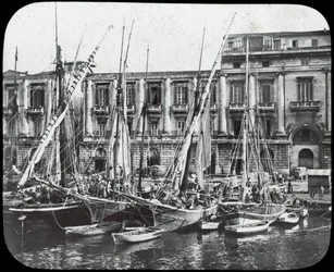 Ved kajen, Messina havn, Sicilien, Italien, slutningen af det 19. eller begyndelsen af det 20. århundrede