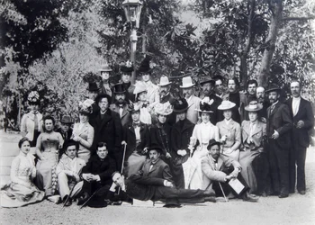 Forfatter Maxim Gorky og Anton Chekhov mellem skuespillerne fra Moskvas kunstteater, 1900