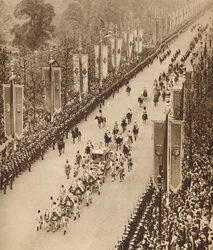 Avenue of Banners, 12. maj 1937