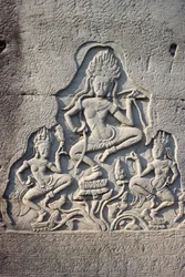 Bayon Celestial Dancers hugget ind i en søjle, Siem Reap, Cambodia