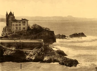 Biarritz - Villa Belza og Chaine des Pyrenees, c1930.