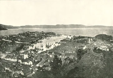 Fugleperspektiv af havnen, Bergen, Norge, 1895.