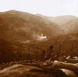 Bombardement, Metzeral, Nordfrankrig, c1914-c1918