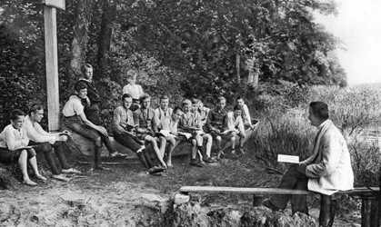 Drenge studerer natur, Tyskland, 1922