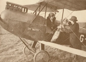 Med fly til golfforbindelserne i et lille 27-60 HK Moth Light Plane, 1927