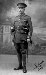 Kaptajn Palmer, officer i kommando, Dover, 1915