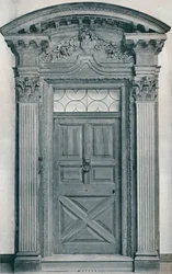 Udskåret trædøråbning, tidligt attende århundrede, 1909