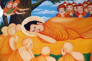 Chua Tu Quang buddhistiske tempel. Liggende Buddha-maleri. Efter 45 års undervisning i Dharma gik Buddha over i Parinirvana. Vung Tau. Vietnam.
