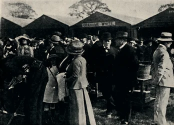 Tidlig flyvning i en tungere end luftmaskine, 1910, 1945.