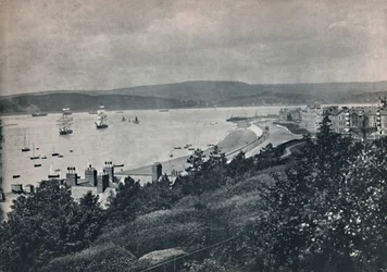 Exmouth - Udsigt der viser stranden og den modsatte kyst, 1895