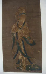 Figur af en ædel Dame.