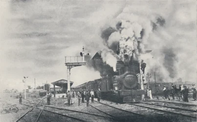Første tog fra den interkoloniale jernbane, der forlader Kalgoorlie, 1923.