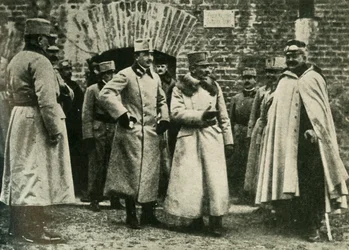 General Kusmanek og prins Francis Joseph ved Przemysl fæstning, første verdenskrig, 1915, c1920.