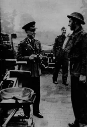 General Sir Frederick Pile, øverstkommanderende, luftværnskommando, 1943