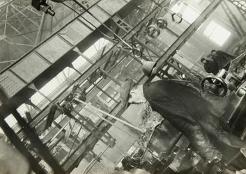 På en maskinfabrik, USSR, 1930
