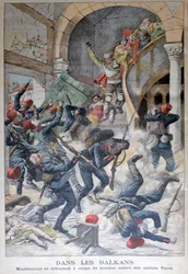 På Balkan: Makedonere forsvarer sig med bomber mod tyrkiske soldater, 1903