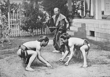 Japanske wrestlere klar til en tur, c1902, 1903