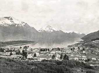 Lake Wakatipu og bjergene, Queenstown, New Zealand, 1895.