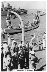 Sænkning af en båd, HMS Devonshire, 1937