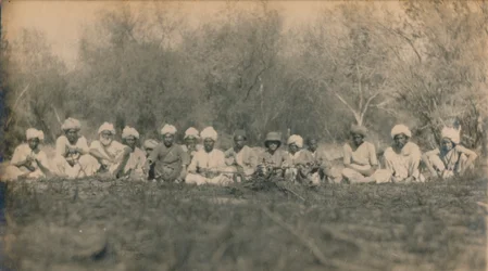 Løjtnant Smith & Beaters - Budhapur Tigerhunt, 1922