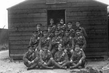 Hovedvagt, Royal Naval Depot, Fleet House og Archcliffe Fort, Dover, c1916