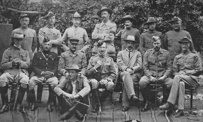 Generalmajor Baden-Powell og de vigtigste mænd, der hjalp ham med at forsvare Mafeking, 1900.