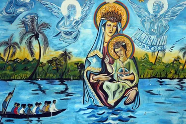 Marian Sanctuary Our Lady of the Lake Togo. Vor Frue af søen Togo. Vægmaling. At gå