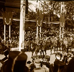 Marshal Ferdinand Foch og general Joseph Joffre under sejrsparade, Paris, Frankrig, 1918