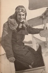 Frøken Jean Batten fra New Zealand, som i maj 1934 fløj fra England til Australien og brød fru M.