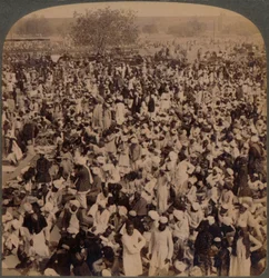 Muhammedanere på fastedagen uden for Jumma-moskeen, kigger mod syd, Delhi, Indien, 1903