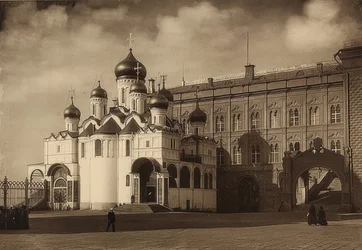 Moskva. Bebudelseskatedralen. Omkring 1900