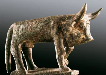 Okse, bronzeskulptur