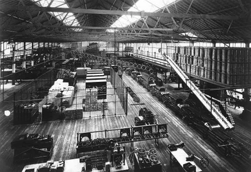 En del af produktionslinjen på Fords Highland Park-fabrik, Detroit, Michigan, USA, c1914