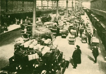 Passagerers bagage på Talbot Road Station, Blackpool, i feriesæsonen, 1930.