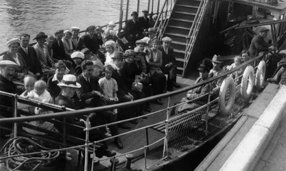 Passagerer om bord på en båd, Bournemouth, Dorset, 1921