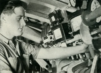 Underofficer på en britisk ubåd, Anden Verdenskrig, 1945.