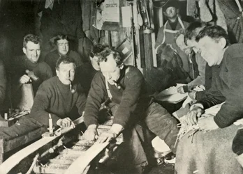 Klargøring af en slæde om vinteren, 1908, 1909