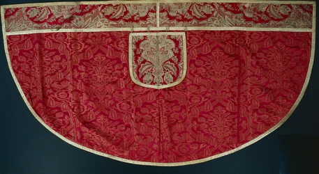 Præster Red Cope, Orphrey og Hood, slutningen af 1500-tallet - begyndelsen af 1600-tallet.