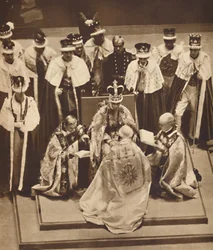 Primate knæler ved Kings Knees, 12. maj 1937