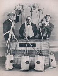Professor Huntingdon, Mr. Frank Hedges Butler og Hon. C. S. Rolls, 1906