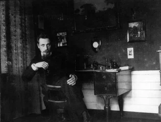 Rainer Maria Rilke i sit arbejdsværelse, ca. 1905.