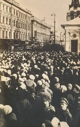 Revolutionære folkemængder ved Tverskaya, Moskva, Rusland, c1905-c1917