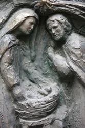 Saint-Pierre de Montmartre kirke: Notre Dame dørskulptur: Fødselskirken, Paris, Frankrig