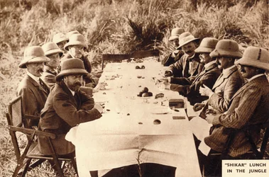 Shikar frokost i junglen, 1911 1935