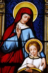 Glasmaleri i Saint-Louis katedral: Mary undervist af sin mor Ann, Blois, Frankrig