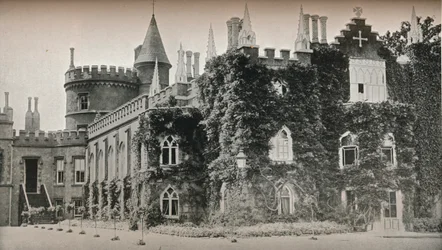 Strawberry Hill, sæde for Rt. Hon. Lord Michelham, c1913.
