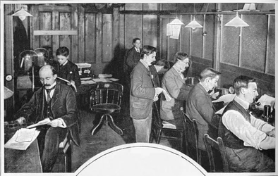 Bånd- og telegrafrum i avisen Daily Express, London, c1900 1903